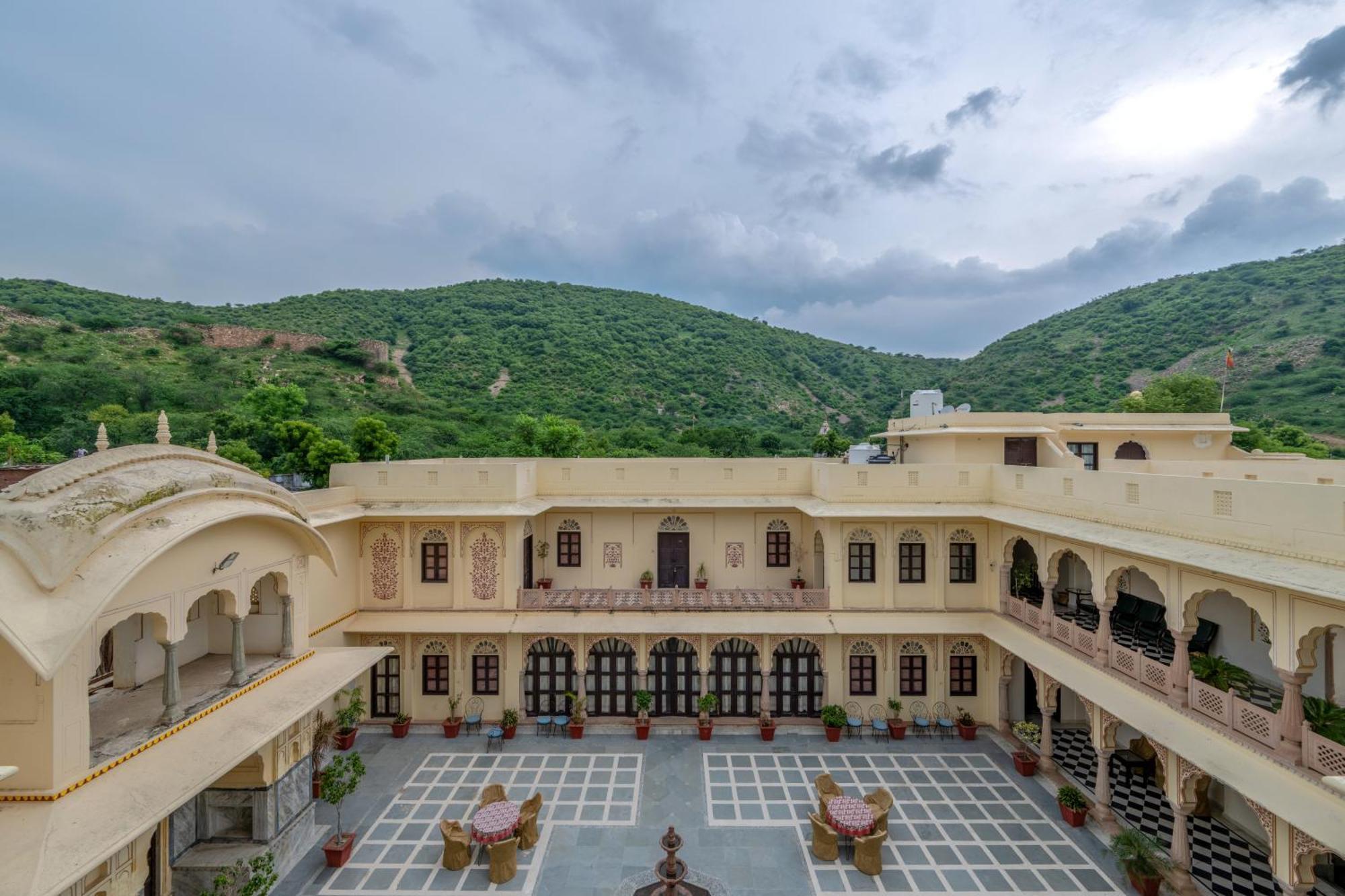 Dhulagarh Heritage Palace Hotel Near Jaipur Bānskhoh Exterior foto